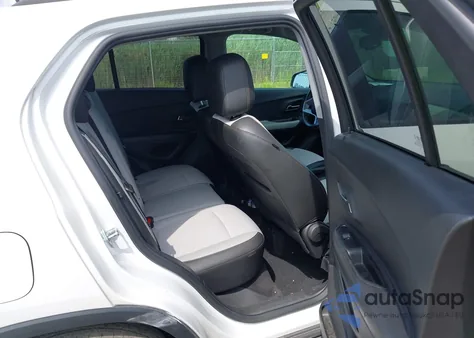 2022 Chevrolet Trax Awd Lt from USA, damaged, VIN KL7CJPSMXNB533632